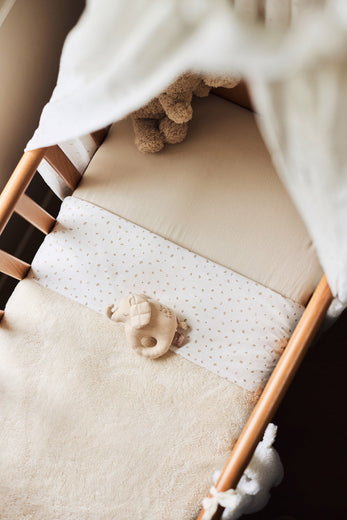 How do I dress my little one for bed in winter?