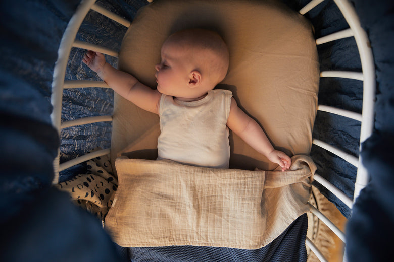 Hoe slaapt mijn kleintje het beste door tijdens een onrustige jaarwisseling?