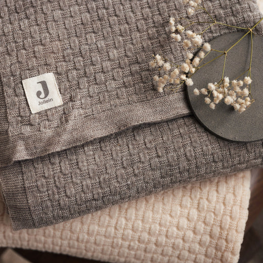 5 Must-Haves for a Cozy and Warm Winter