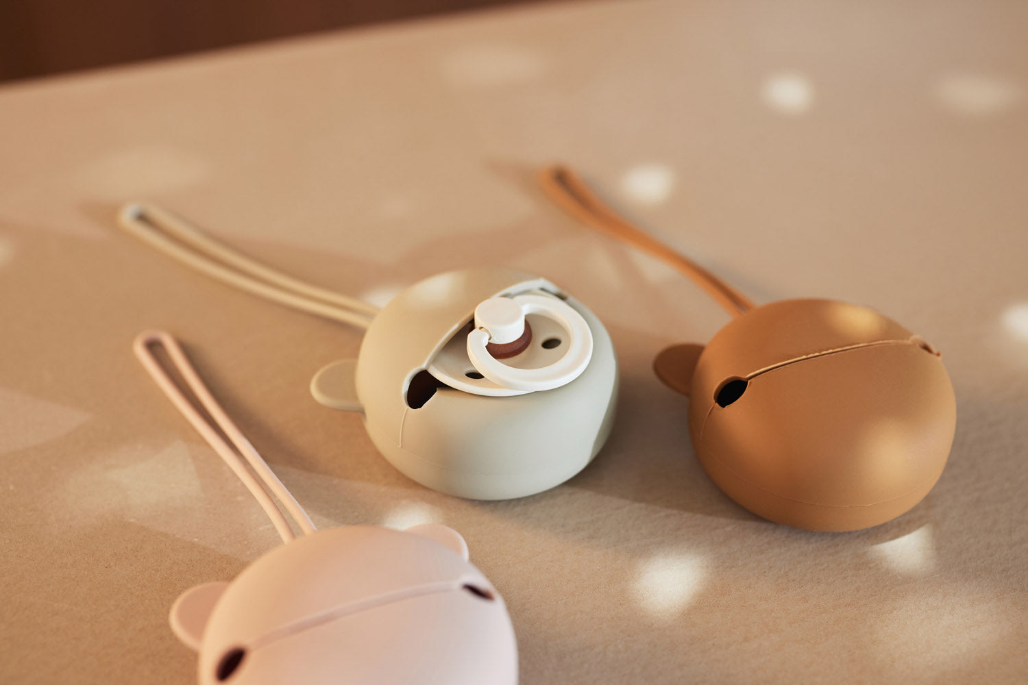 Newborns: Discover Our New Silicone Pacifier Holders!